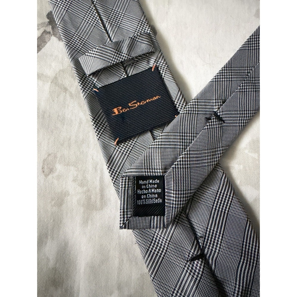 Ben Sherman Skinny Micro Houndstooth Plaid Check 100% Silk Tie Necktie Preppy